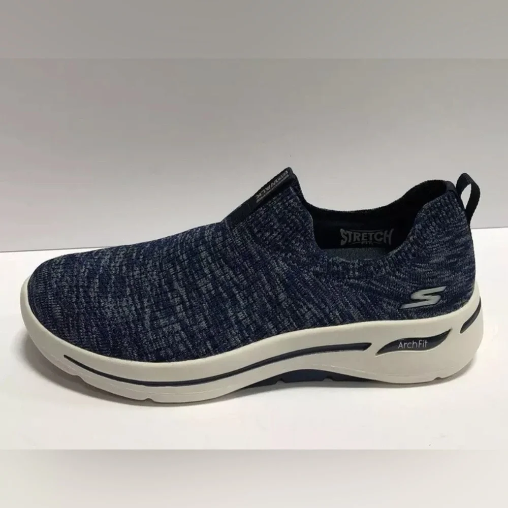 Skechers Womens Go Walk Arch Fit Sneaker Blue 8.5 M